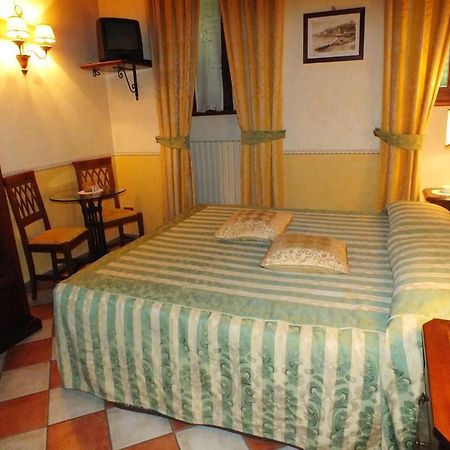La Contrada Dei Monti Hotel Orta San Giulio Exterior foto